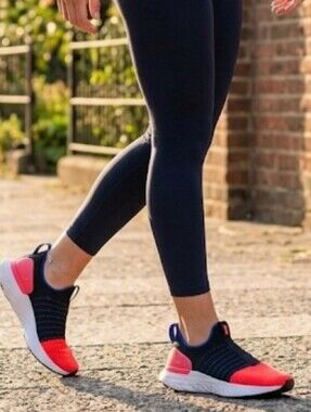 Nike React Phantom Run Flyknit 2 Black Bright Crimson Blue Women’s 7.5